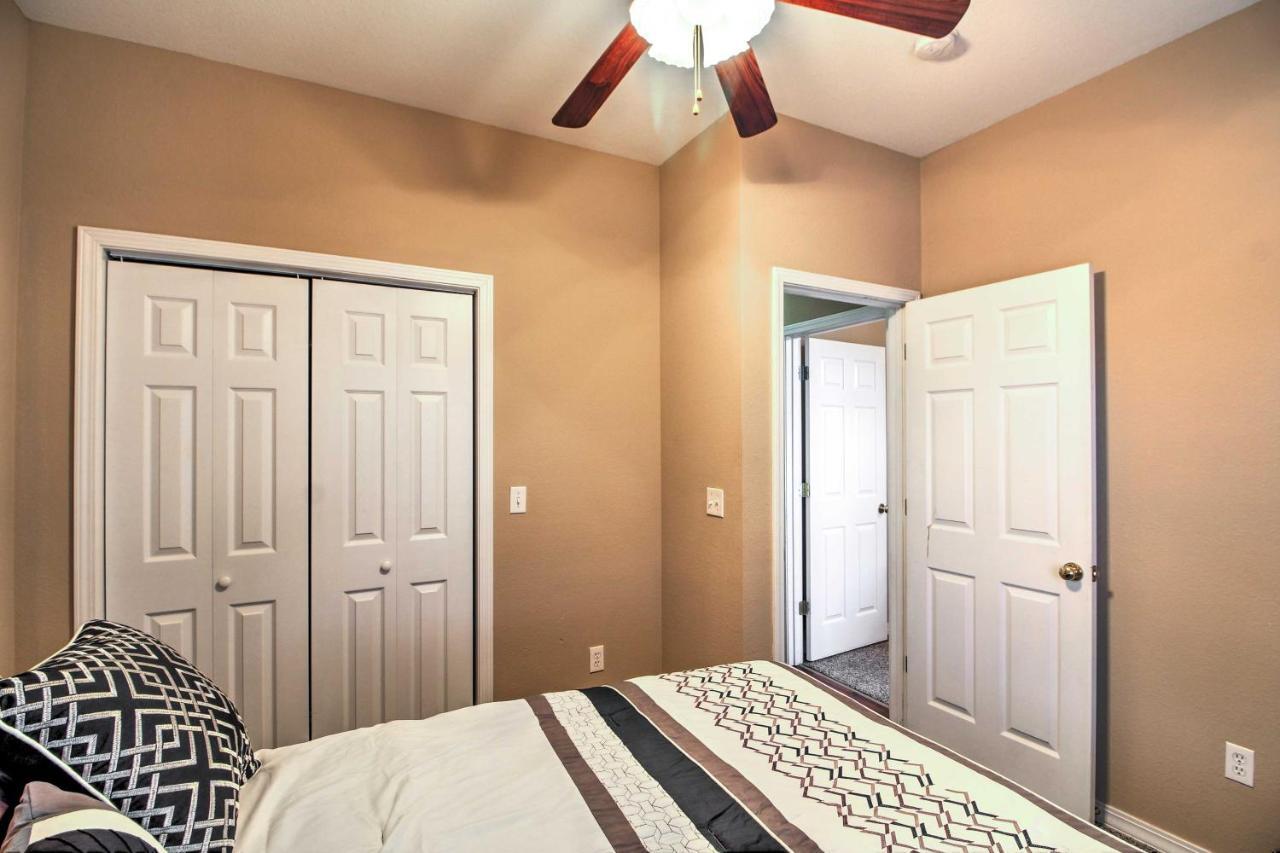Branson Home With Deck Walk To The Strip And Creek! Εξωτερικό φωτογραφία